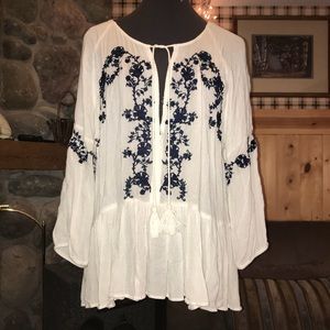 American Eagle Embroidered Blouse